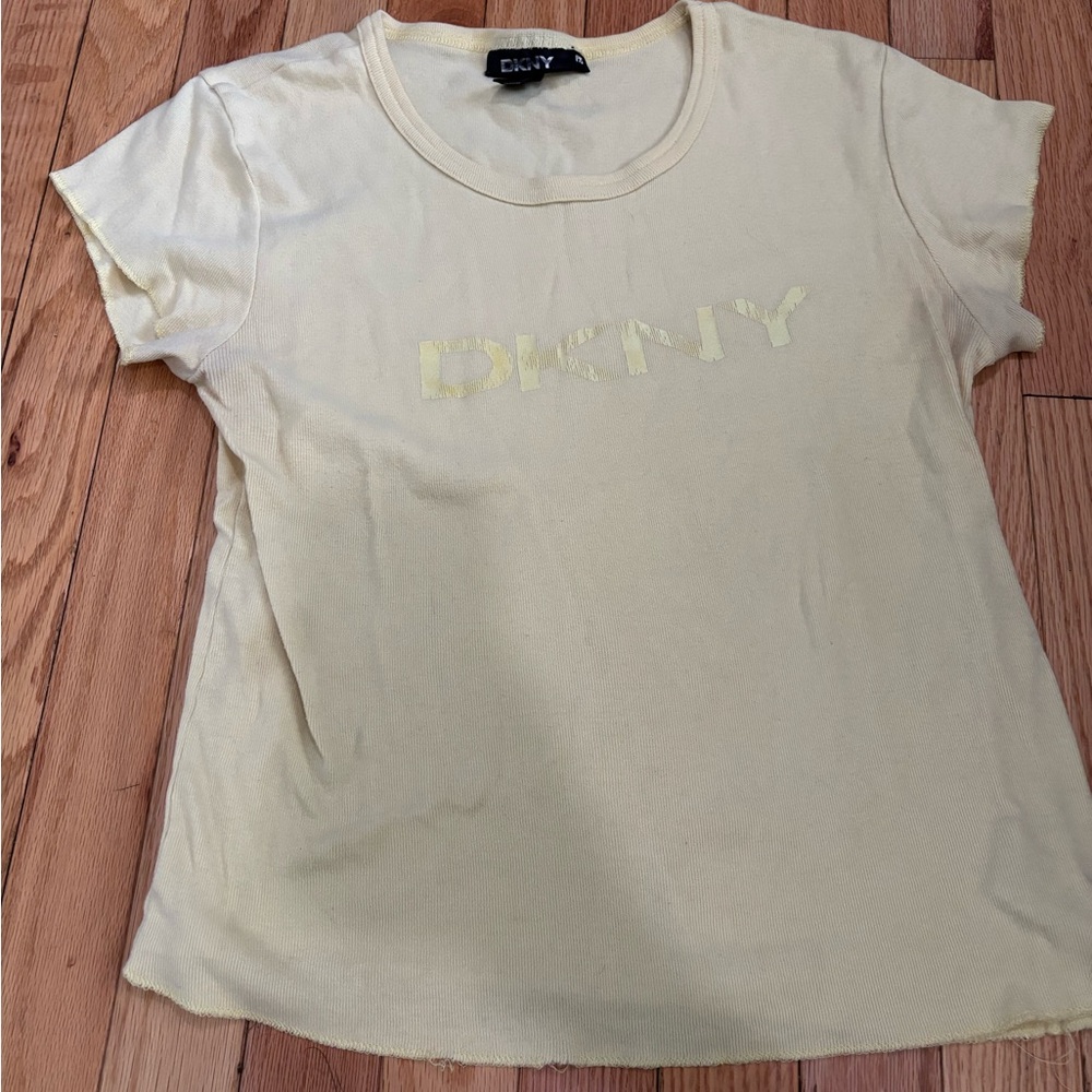 Y2K DKNY lite yellow vintage t-shirt size small